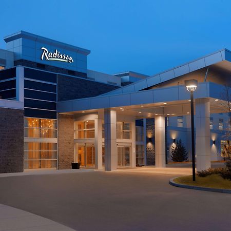 Radisson Hotel & Conference Centre Calgary Airport YYC Exterior foto