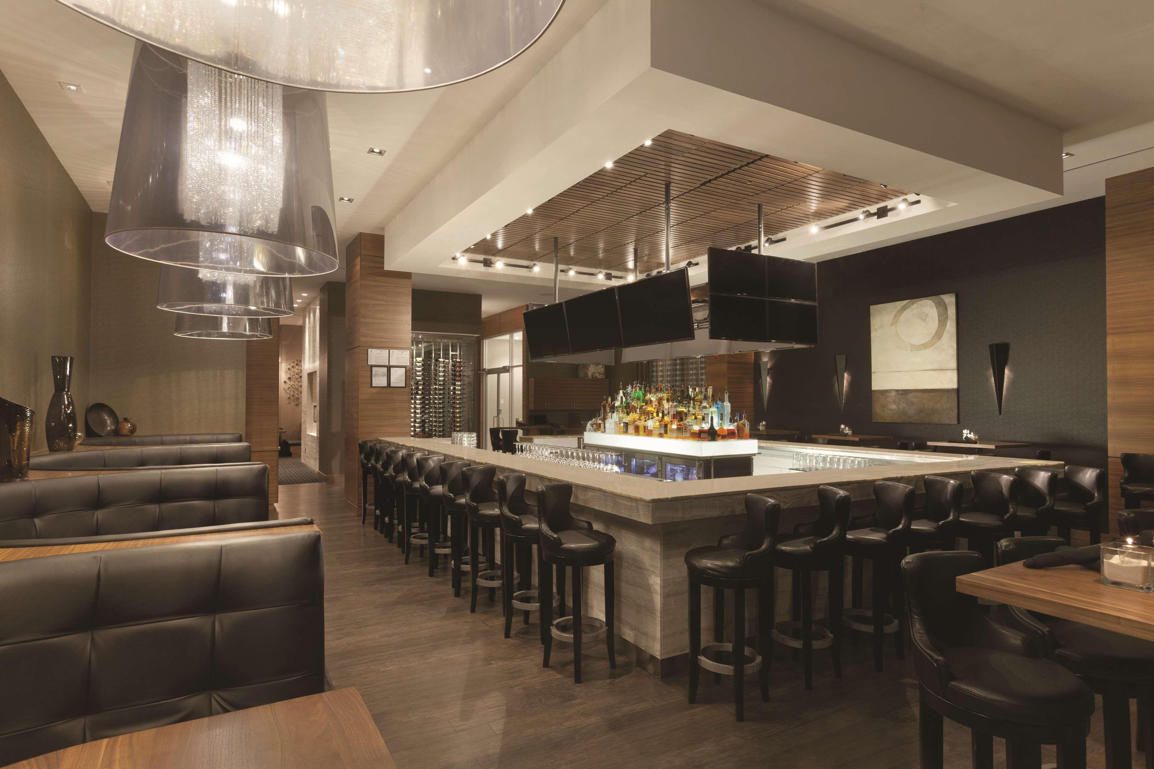 Radisson Hotel & Conference Centre Calgary Airport YYC Exterior foto