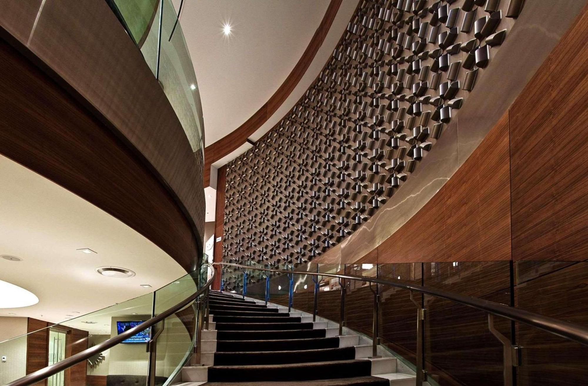 Radisson Hotel & Conference Centre Calgary Airport YYC Exterior foto